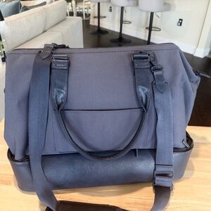 BEIS | The Weekender in Navy